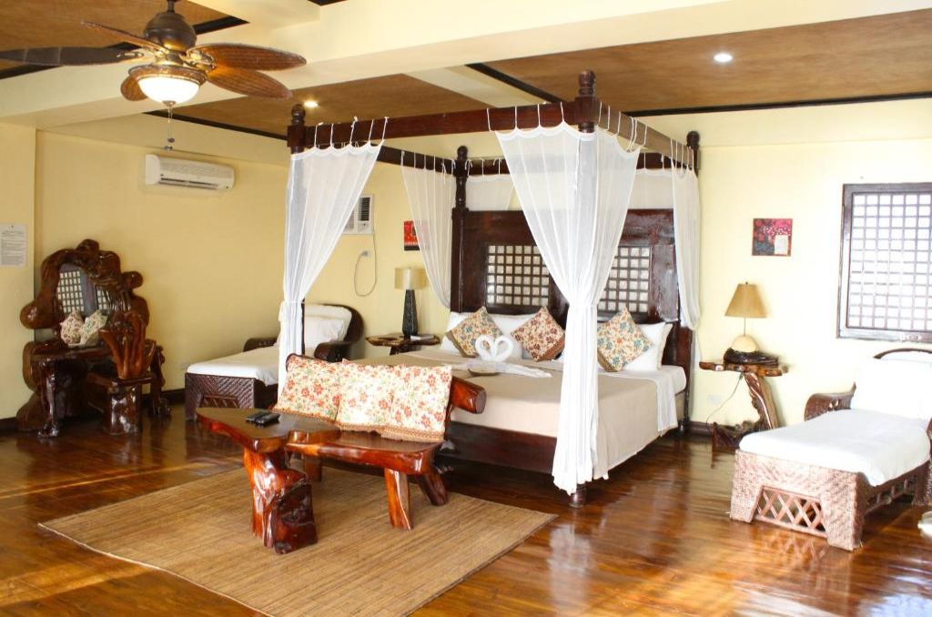 Nabulao Resort - Native Beachfront Room