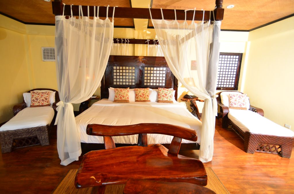 Nabulao Resort - Native Beachfront Room